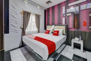 Gambar di galeri bagi Super OYO 4010 Zaara Guest House Syariah di Padang