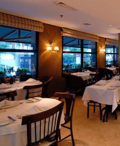 Veitingastaður eða matsölustaður á Flat Hotel Moema Ibirapuera