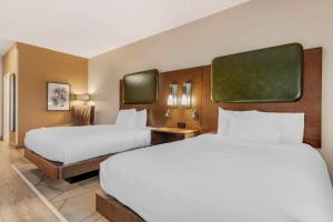 Postel nebo postele na pokoji v ubytování Best Western Plus Riata