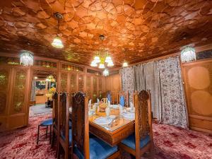 Gallery image of The Altaf Group Of Houseboats in Srinagar