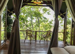 Balkón nebo terasa v ubytování KỲ VIÊN Home & Cafe