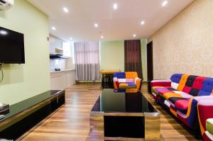 TV a/nebo společenská místnost v ubytování Mornington Hotel Sitiawan + 37 fotografií