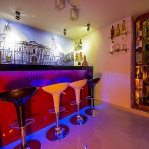 Lounge alebo bar v ubytovaní Sillary Hostal Boutique