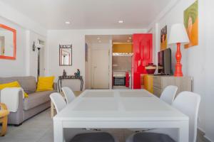 Μια τηλεόραση ή/και κέντρο ψυχαγωγίας στο Apartamento Atlantis-Yumbo