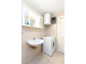 Ein Badezimmer in der Unterkunft Stone Apartment Primosten