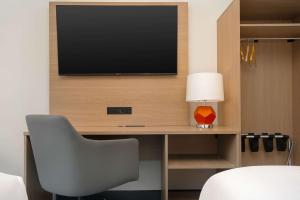 TV a/nebo společenská místnost v ubytování Quality Inn & Suites Prescott