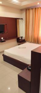 Imagine din galeria proprietății Hotel The Grand by Nexottel în Robertsganj