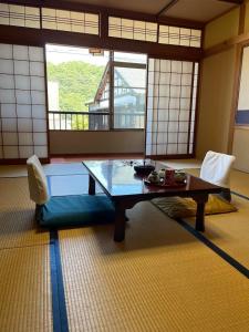 אזור ישיבה ב-川端屋　kawabataya