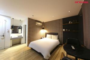 Kuchyň nebo kuchyňský kout v ubytování Ignis Hotel