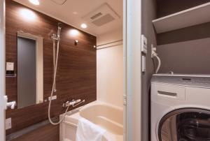 Bilik mandi di Hostel Inn Tokyo Kamata +26 gambar