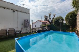 Bazén v ubytování Bruc Apartment Beach nebo v jeho okolí