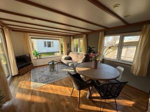 Posezení v ubytování Chalet D12 - Camping it Soal