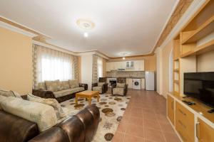Kuchyň nebo kuchyňský kout v ubytování Sevgi Tatil Sitesi