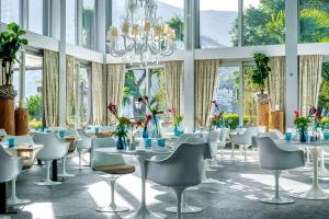 Restaurace v ubytování Eden Roc Marina Hotel