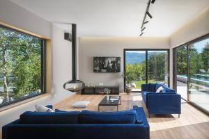 Gallery image of Villa Mons Caldera for 10 people with 40 m2 infinity heated pool & kids playground in Kršan