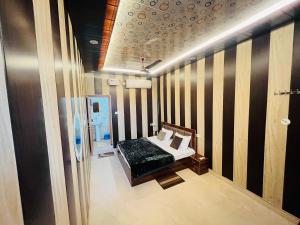 Ảnh trong thư viện ảnh của Archana Guest House ở Ayodhya