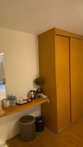 Kuchyň nebo kuchyňský kout v ubytování Hotel Vevo Puchong Malaysia
