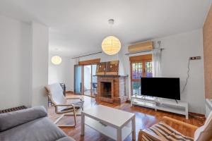 Gallery image of Amazing bungalow with AC and private pool - reformado febrero 2025 in El Campello +24 photos