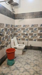 Imagen de la galería de O M G Home Stay, en Rāmnagar