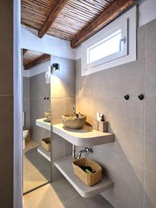Gallery image of Lefkes Blissful Home in Lefkes