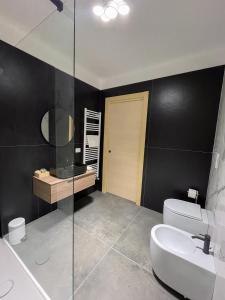 Koupelna v ubytování 7Suites