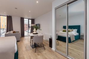 Χώρος καθιστικού στο Cable Street Serviced Apartments