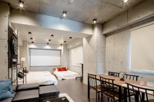 原田屋Hotel 5F房間的床