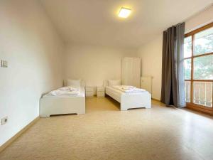 Postel nebo postele na pokoji v ubytování STA1115 gut geschnittene Monteurwohnung mit Balkon