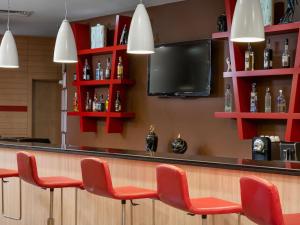 Lounge nebo bar v ubytování ibis Adana