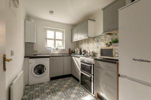 Gallery image of Bobby Jones Apartments - No 42 in St. Andrews +17 photos