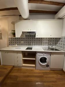 Køkken eller tekøkken på FRAY POSIDONIO HappyVila