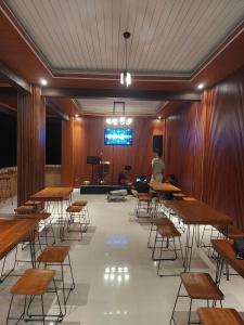 Φωτογραφία από το άλμπουμ του RD Hotel Resto and Familly Karoke σε Komodo Labuan Bajo Airport