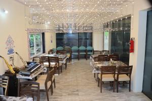 Posezení v ubytování Arham Gir Sanctuary Resort
