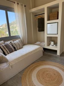 Postel nebo postele na pokoji v ubytování Alga Luxury Suites + 47 fotografií