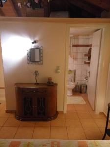 Koupelna v ubytování Toula's House