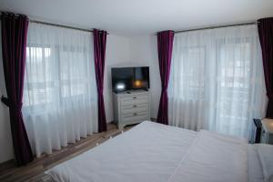 Φωτογραφία από το άλμπουμ του Boierița Home Stay σε Fundu Moldovei +125 φωτογραφίες