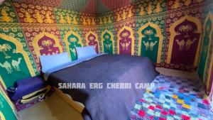 Postel nebo postele na pokoji v ubytování Sahara Erg Chebbi Camp + 28 fotografií
