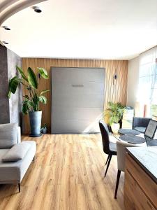 Posedenie v ubytovaní Apartament Kamień i Morze
