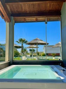 Bazén v ubytování La Siègià Resort spa nebo v jeho okolí