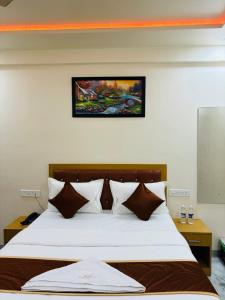Hotel Fun Suite- Baner Hill客房内的一张或多张床位