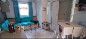 Część wypoczynkowa w obiekcie Mobil home Premium Camping 5*