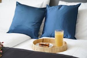 Postel nebo postele na pokoji v ubytování Centra Hotel Winterthur