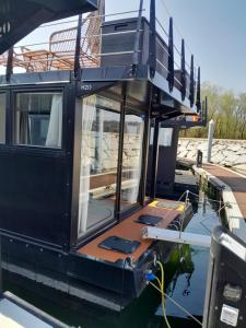 多尔梅莱托Floating Experience Black Pearl, Lago Maggiore的相册照片