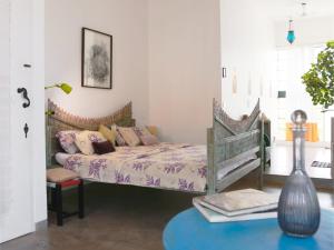 Ένα ή περισσότερα κρεβάτια σε δωμάτιο στο La Vie En Rose Auroville - Luxury Private Villa Experience +62 φωτογραφίες