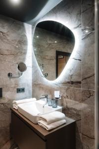 Hotel Jakobwirt Westendorf的一间浴室