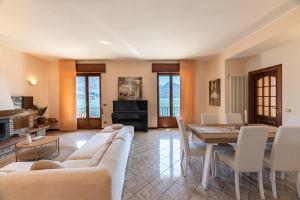 Χώρος καθιστικού στο Appartamento Bellavista - Lake Como View - near the beach