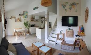 Et tv og/eller underholdning på Maisonnette en Provence