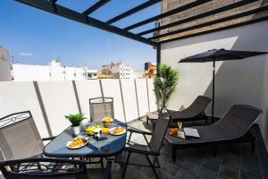 Balkón nebo terasa v ubytování Eslanzarote Aptos Mozaga Nice by Corujo
