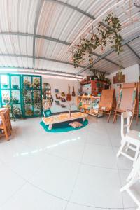 Bazén v ubytování Índigo Cowork nebo v jeho okolí
