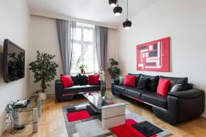 Posedenie v ubytovaní Neo Apartments